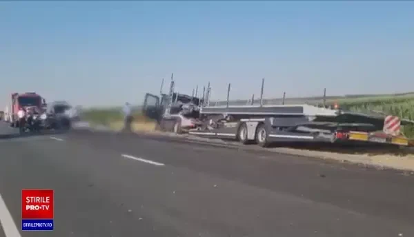 Accident grav în Olt. Trei persoane au murit după ce maşina în care se aflau s-a ciocnit cu un autocamion