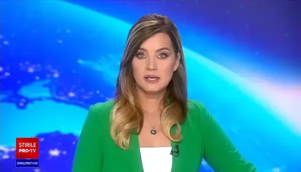 Cal salvat de pompieri în Argeș după ce a căzut într-o groapă adâncă de peste 4 metri