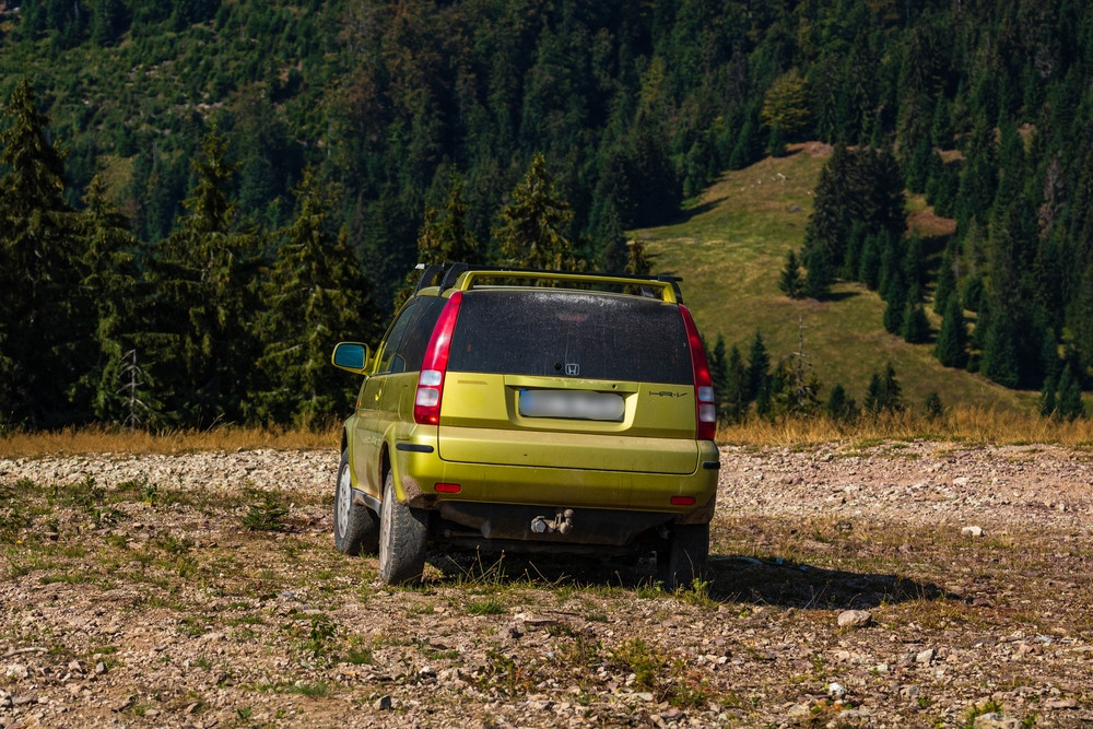 Ministrul Mediului propune confiscarea mașinilor care intră în parcurile naționale