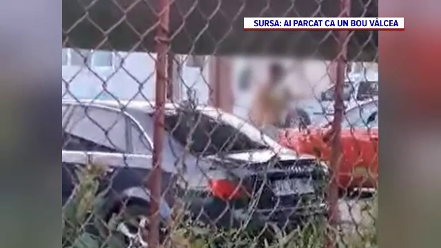 VIDEO. Un bărbat a distrus mașina tatălui cu un topor pentru că nu a pornit