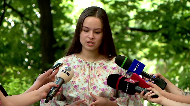 O adolescentă din Iași a intrat la Universitatea de Medicină cu nota maximă: ”Voi fi primul medic din familia mea”