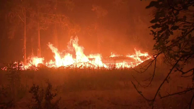 Cel mai mare incendiu din California își generează propriul climat. Ce sunt norii "pyrocumulus"