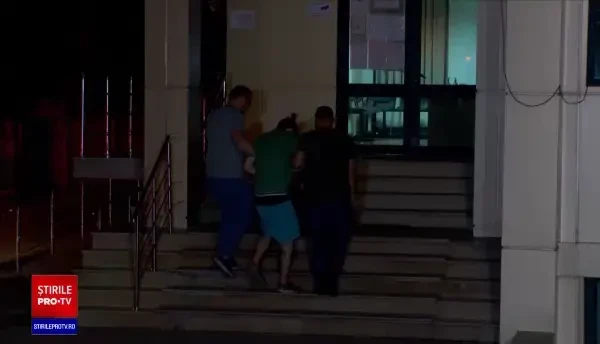 Un tânăr l-a ucis pe criminalul bunicului său, la 10 ani de la moartea lui. Acum riscă 25 de ani de închisoare