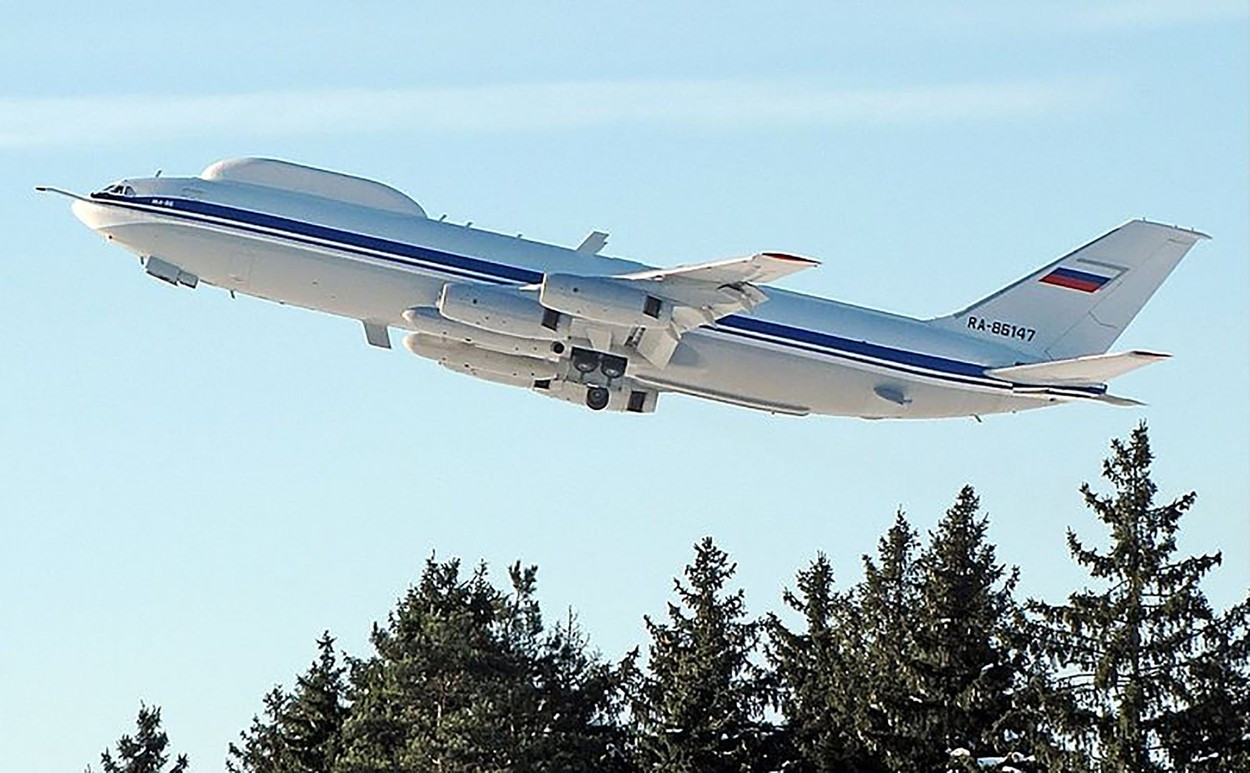 Rusia construiește un nou "avion al Apocalipsei". De ce nu va avea ferestre