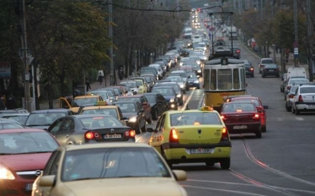 Autoritățile din Iași vor limitarea vitezei vehiculelor la 30 km/oră pe anumite străzi