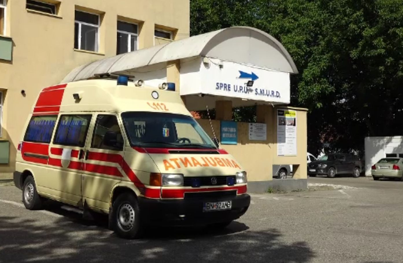 Mâncarea bolnavilor de la Spitalul Județean Bistrița, completată cu bani din publicitate. Cum funcționează ideea inedită