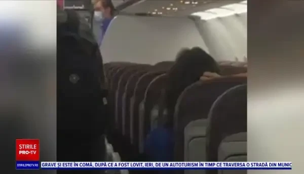 Sute de români au rămas blocați pe un aeroport din Italia. Ce s-a întâmplat