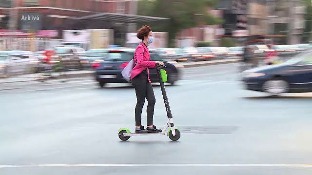 Cod rutier 2022. Modificările pe care trebuie să le știe toți posesorii de trotinete electrice și biciclete