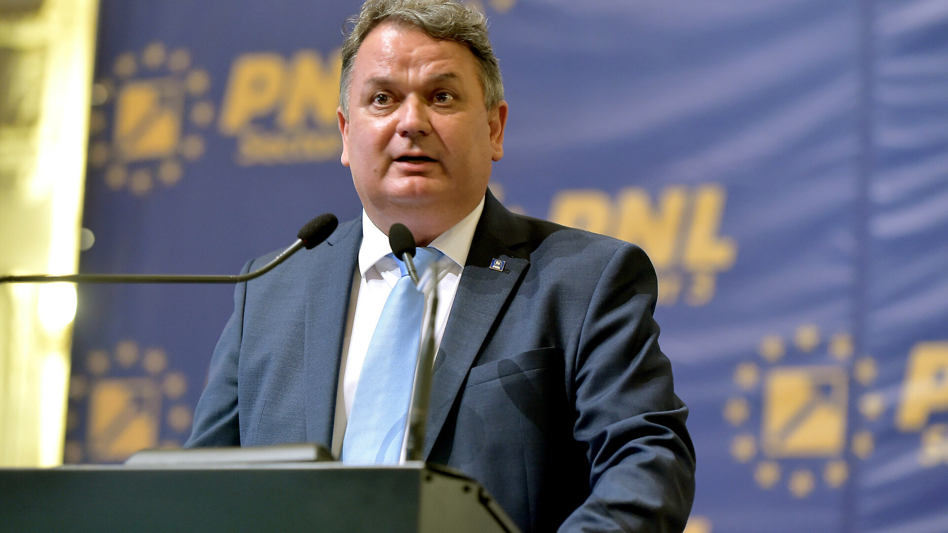 Virgil Guran a zis că se va trata de o durere în gât la un coleg liberal doctor. Acesta este ginecolog