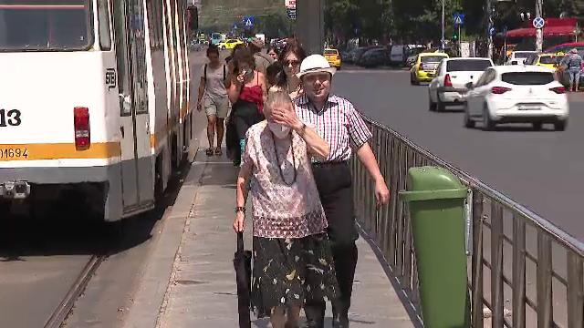 Cel mai fierbinte val de căldură din acest an. Regulile pe care trebuie să le respectăm pe timp de caniculă