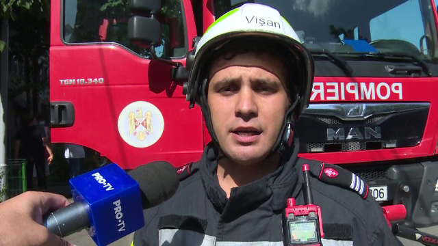Incendiu într-un apartament din Târgoviște. Locatarii spun că a izbucnit de la aerul condiționat