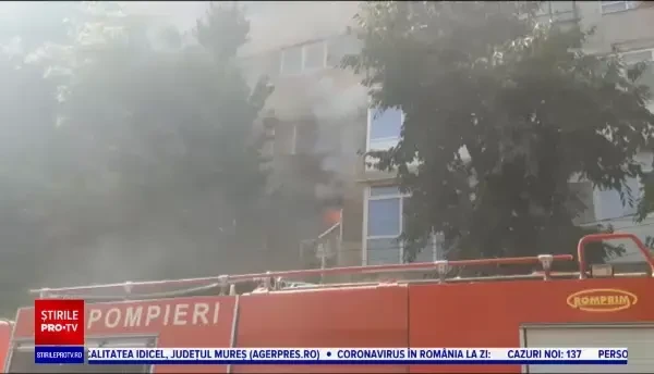 Incendiu într-un apartament din Târgoviște. Locatarii spun că a izbucnit de la aerul condiționat