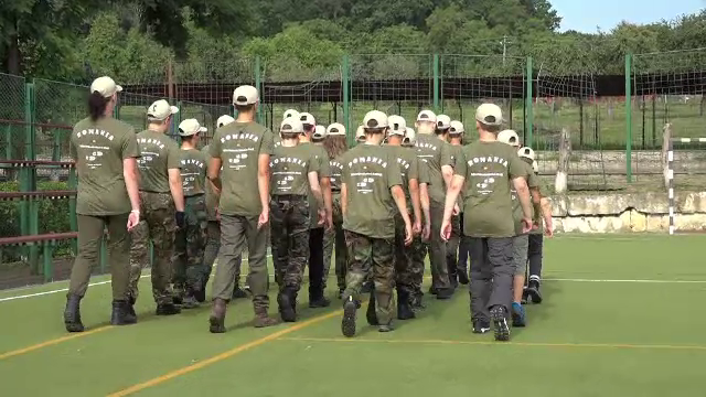 Proiect unic în România. Zeci de copii s-au înrolat într-o tabără militară
