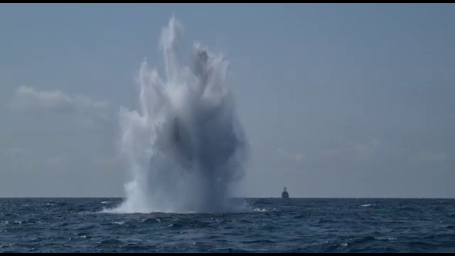 Marinarii militari români au detonat o mină din Al Doilea Război Mondial, în largul Mării Negre