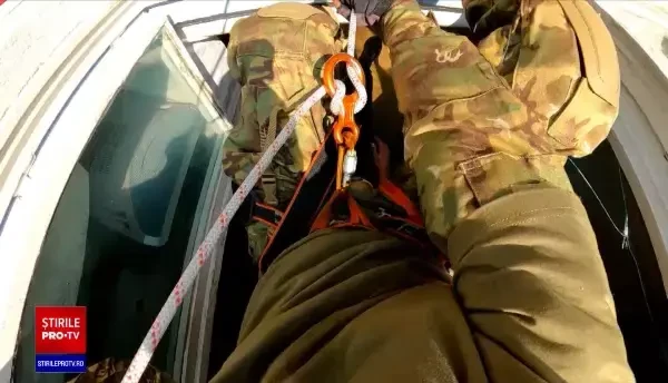 Proiect unic în România. Zeci de copii s-au înrolat într-o tabără militară