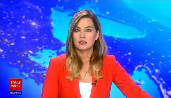 Un bărbat în scaun cu rotile a căzut pe peron din New York, înainte ca metroul să intre în stație. Cum s-a terminat totul