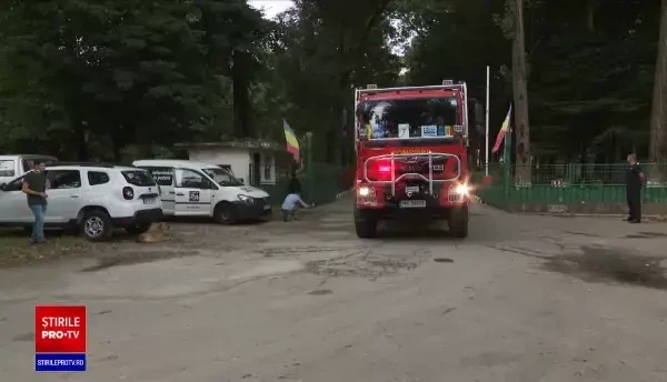 O treime din Grecia este sub cod roșu de incendii. 100 de pompieri români au plecat să ajute