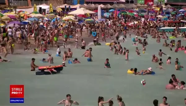 Costineşti, tărâmul cazărilor neautorizate. Comercianții nu oferă bonuri, iar autoritățile par că nu vor să intervină