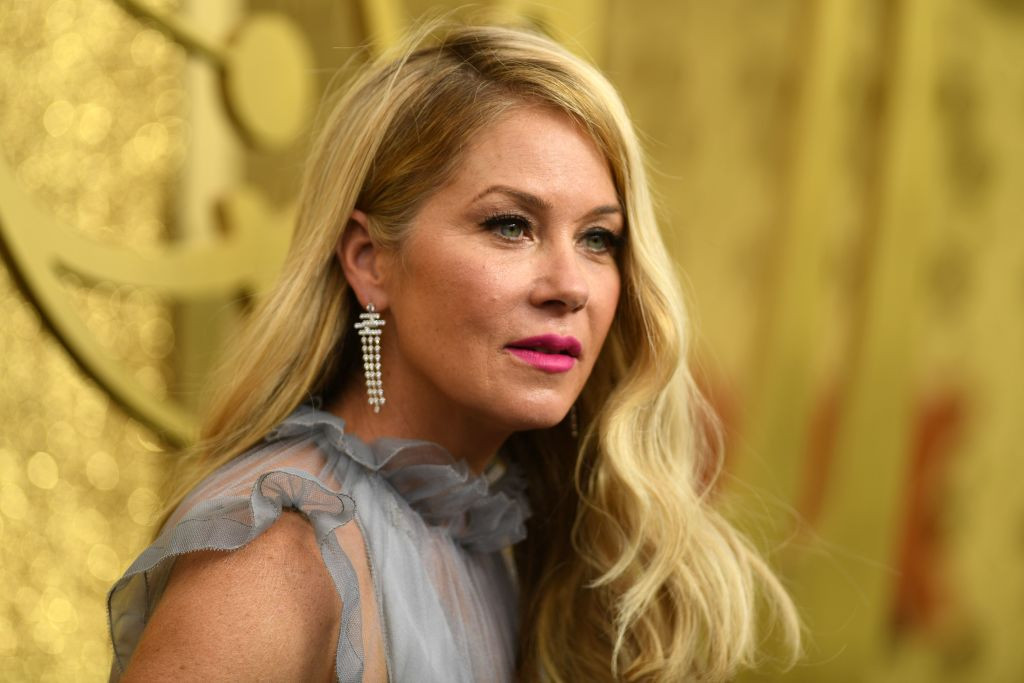 Actriţa Christina Applegate a fost diagnosticată cu scleroză multiplă, care poate afecta creierul şi măduva spinării