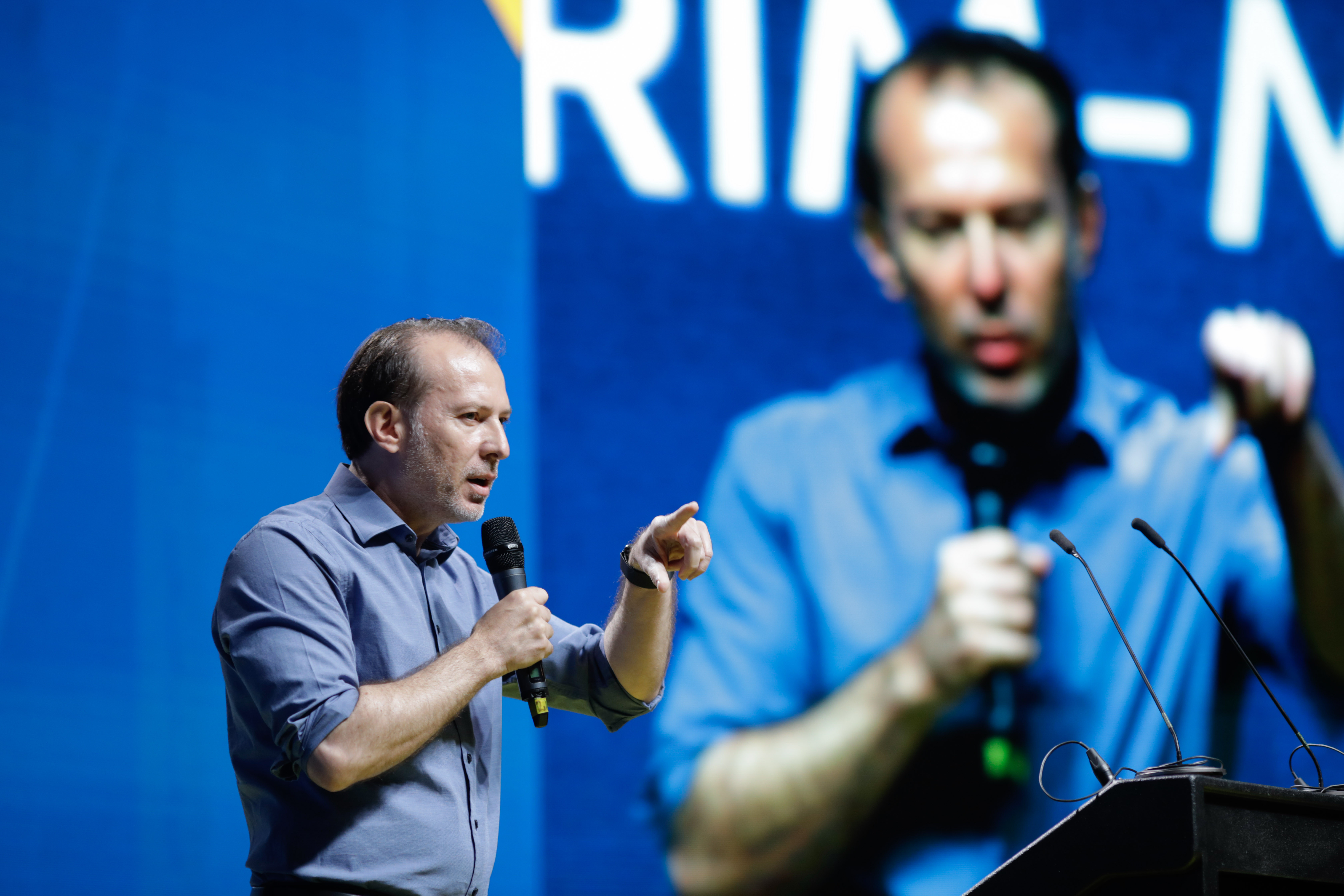 Premierul demis Cîțu: ”România merge în direcția bună. Bunăstarea se simte deja”