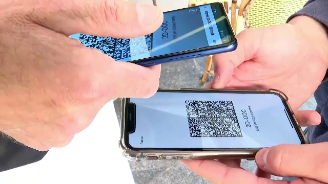 Permisul sanitar a devenit operaţional în Franța, inclusiv pentru turişti