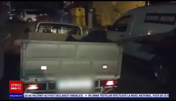 Șofer prins cu mașina plină de borduri și bile de piatră, furate de pe un șantier. „Mâine le duceam înapoi”