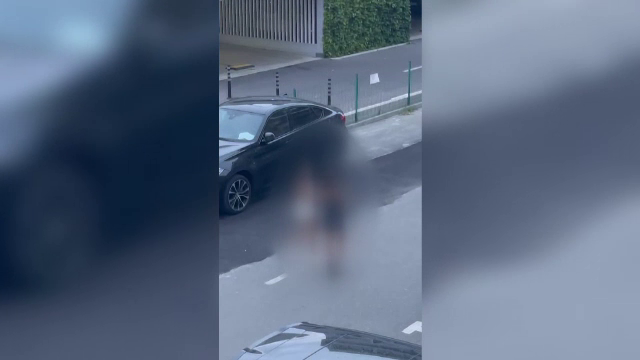 Un luptător MMA a semănat groaza în Mamaia. A aruncat un scaun de la balcon, apoi a atacat două femei