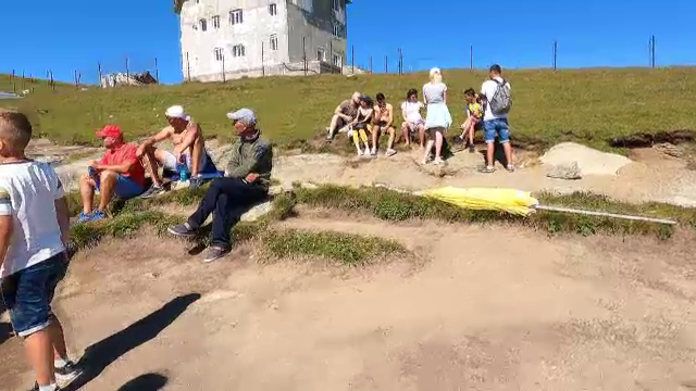 Munții de gunoaie din munții românești. ”Să le fie rușine! Oameni ”civilizați”, vin frumos de la oraș, își lasă mizeria”