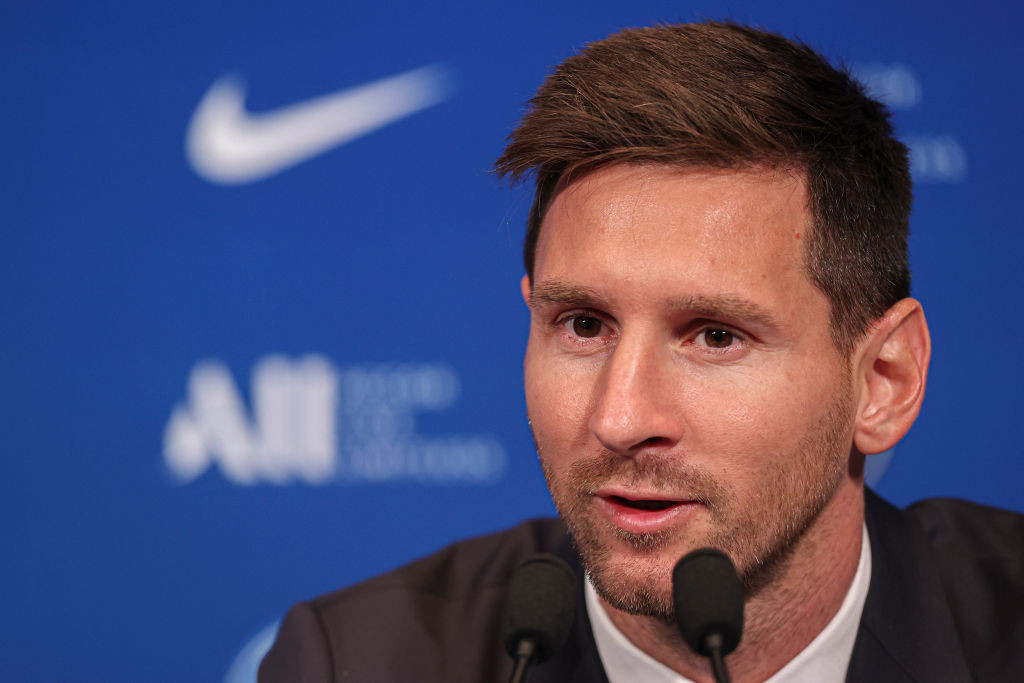 Agenţii lui Messi dezmint speculaţiile despre plecarea argentinianului la Inter Miami