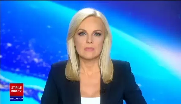 Focuri de armă pe o stradă din Bocşa, după ce șoferul unui Ferrari nu a oprit la semnele polițiștilor