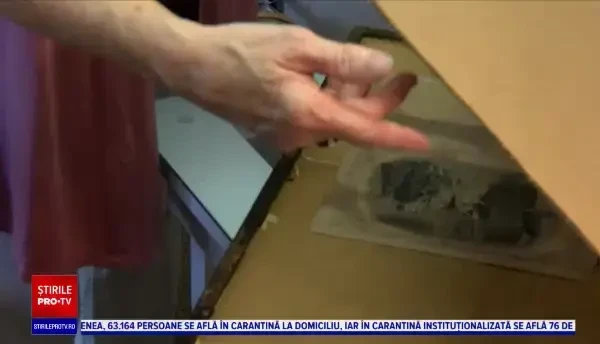 A găsit un certificat de căsătorie în spatele unui tablou. Ce a urmat a impresionat o comunitate întreagă