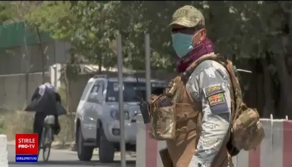 MAE îi îndeamnă pe români să părăsească de urgenţă Afganistanul. Țara se află pe marginea prăpastiei