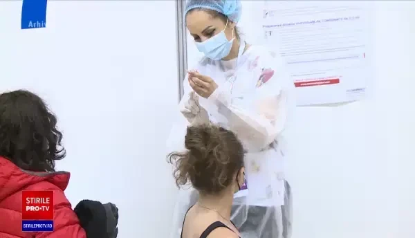 Gheorghiţă: Vaccinarea cu schema completă scade de 14 ori riscul de deces în cazul infectării cu Covid-19