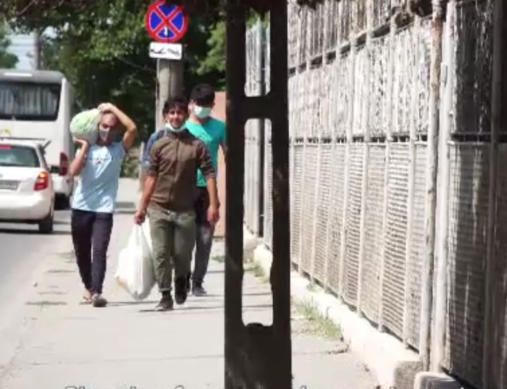 Afganii refugiați din România sunt îngroziți de situația din țară. „Familia mea e în pericol acolo"