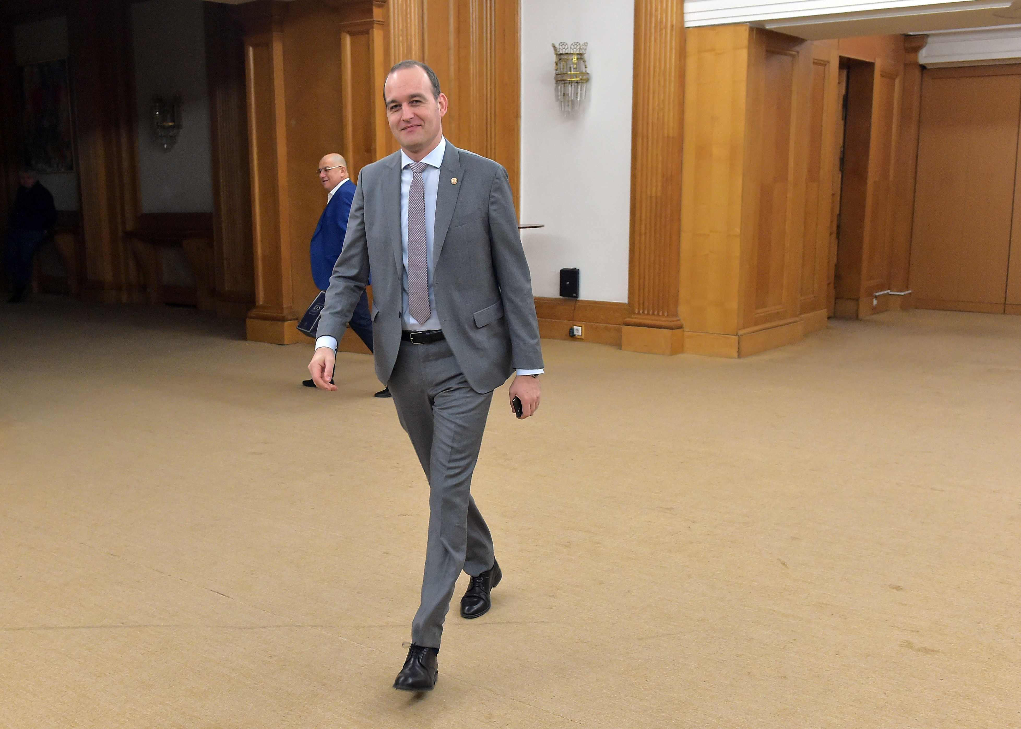 Cine este și ce avere are Dan Vîlceanu, propus pentru funcţia de ministru al Finanţelor Publice