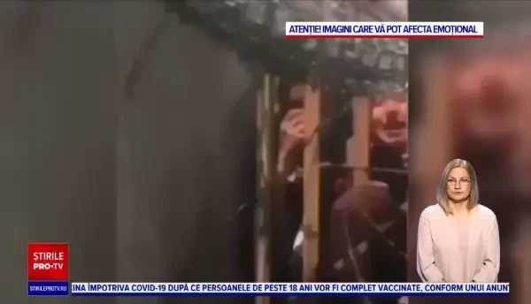 Haosul continuă la aeroportul din Kabul. Talibanii folosesc bâte și nuiele ca să împiedice localnicii să treacă la americani