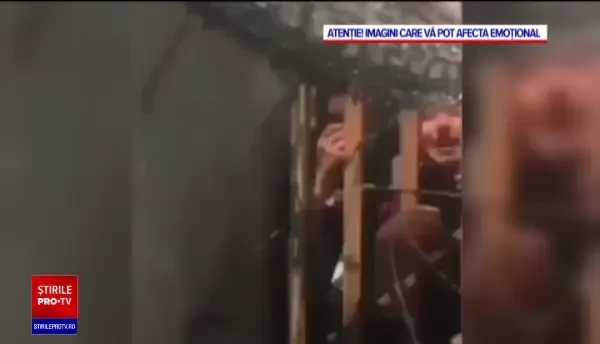 Tensiuni și haos la Kabul. Oameni bătuți cu biciul de talibani încearcă să pătrundă în aeroport