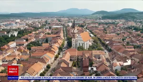 A început "Povestea vinului pe pasajele Bistriței". Oamenii pot savura peste 30 de vinuri produse în județ