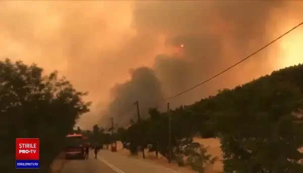 Pompierii români au plecat din nou în Grecia, să-i ajute pe colegii eleni. 142 de români intervin în Attica