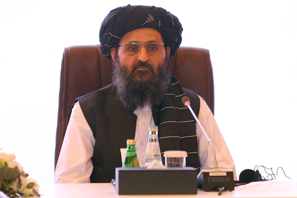 Mollahul Abdul Ghani Baradar, cofondator al talibanilor, a ajuns la Kabul pentru discuții asupra constituirii guvernului