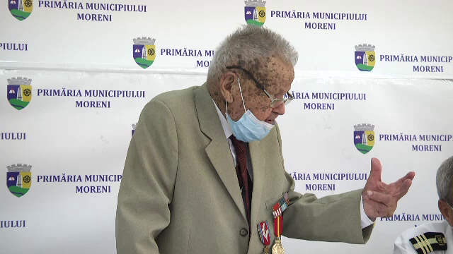 Ceremonie emoționantă, în Dâmbovița, pentru un veteran de război. Ce le-a spus bărbatul celor prezenți