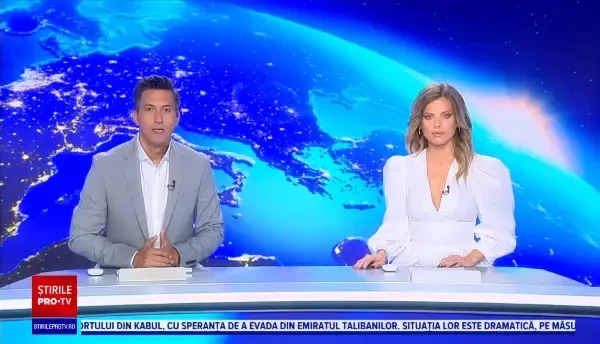 Întâlnire ”de adio” la Moscova. Vladimir Putin a primit-o pe Merkel cu un buchet de flori