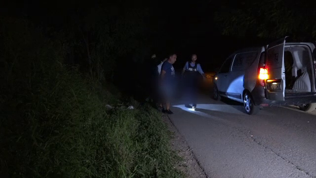 Un botoșănean spune că a prins un bărbat violându-i iubita, dar a fugit să anunțe poliția. Femeia a fost găsită moartă