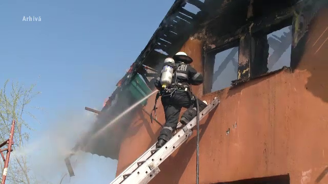 Incendiul, principala cauză a distrugerilor de locuințe în 2020. Cum ne ajută polița de asigurare obligatorie