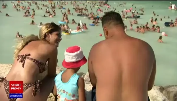 Costinești a fost cea mai aglomerată stațiune de pe litoral. ”Cred că și din cauza pandemiei e așa de multă lume”