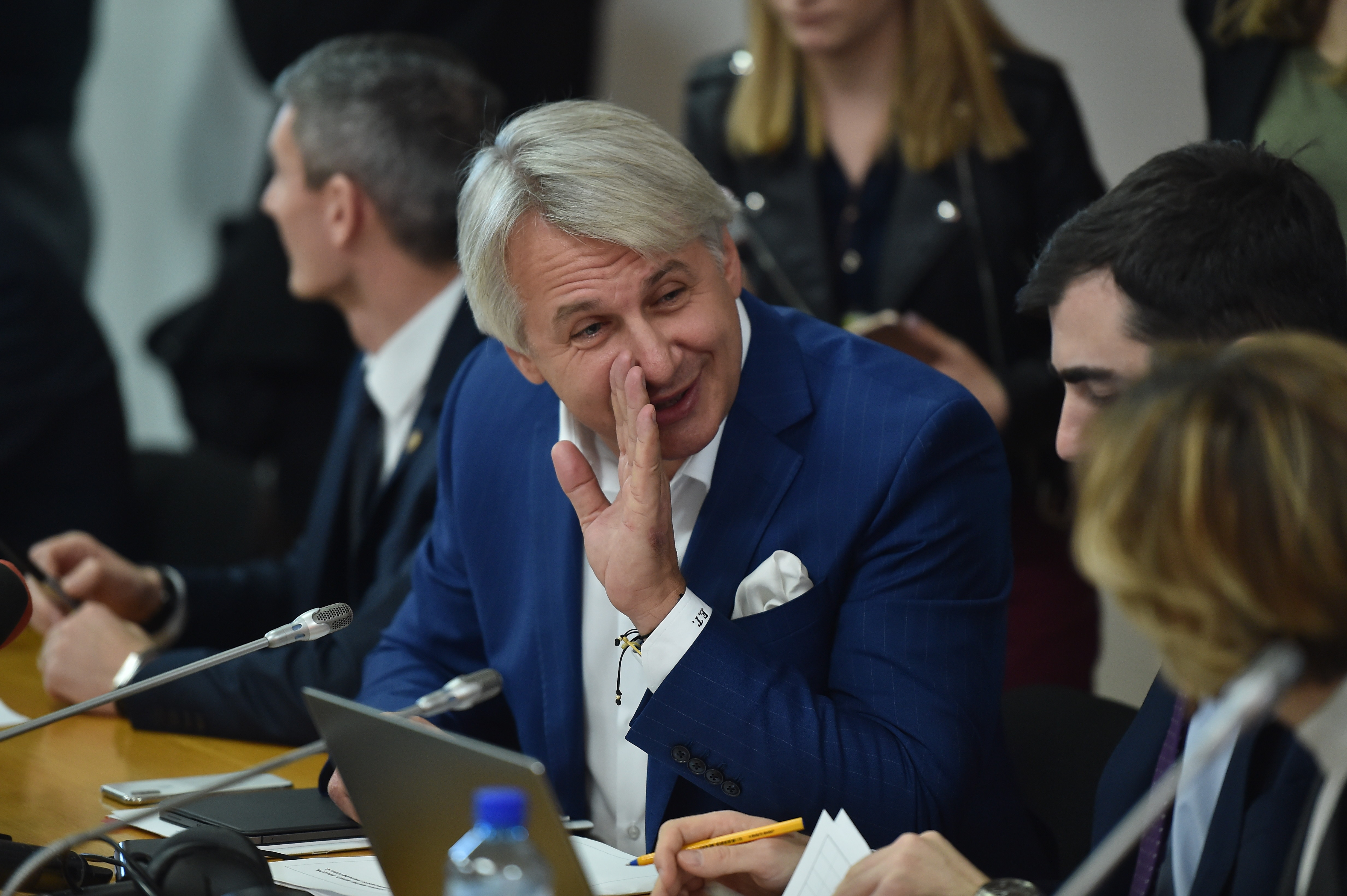 Eugen Teodorovici l-a dat în judecată pe Cîțu, după ce a spus despre el că este ”spion rus”