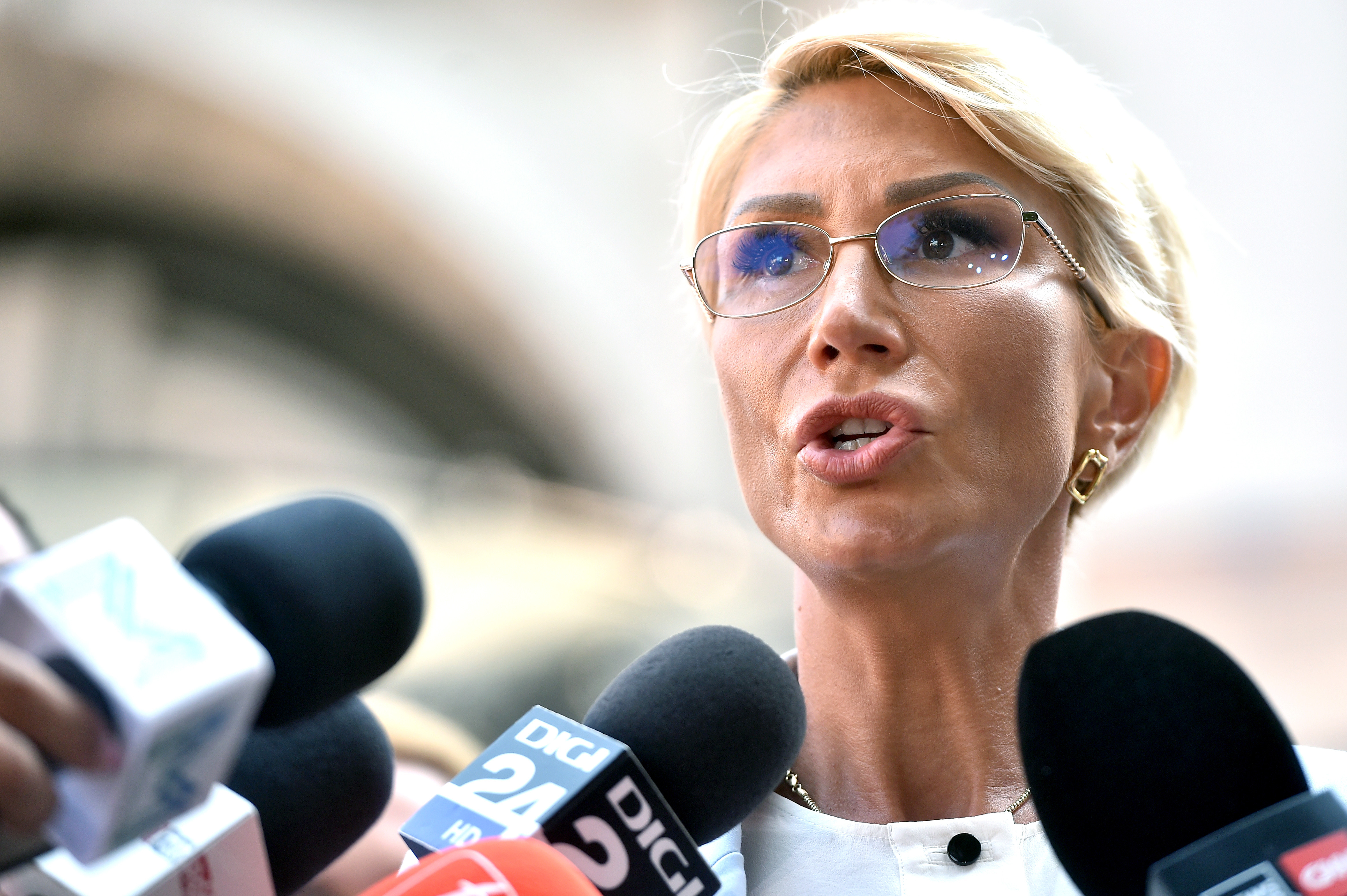 Ministrul Raluca Turcan: Salariul minim pe economie ar urma să crească de anul viitor