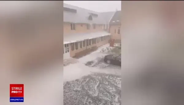 Grindina a făcut prăpăd în Suceava și alte zone din nord. Culturile sunt distruse