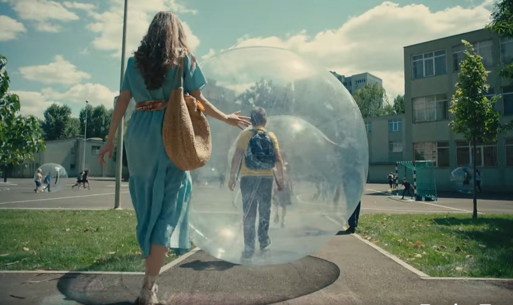 Copiii sunt foarte vulnerabili în fața tulpinii Delta. Cum încearcă Guvernul să încurajeze vaccinarea acestora. VIDEO