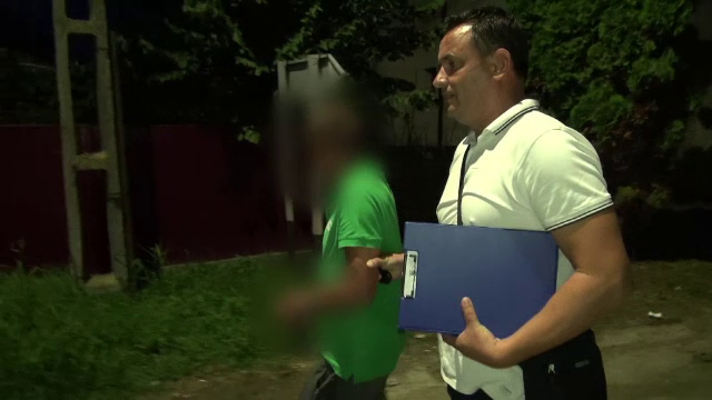 Bărbat reținut pentru tentativă de omor, după ce a rănit grav un consătean la cârciuma din sat